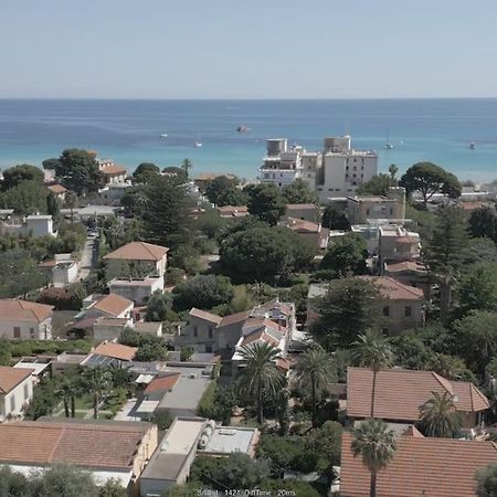Apartment By The Sea Mondello Beach Palermo Esterno foto