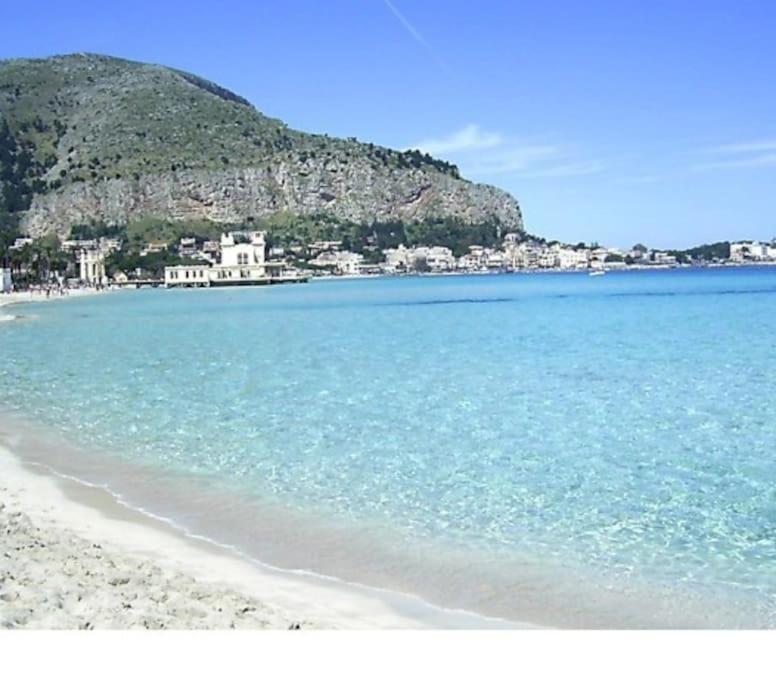 Apartment By The Sea Mondello Beach Palermo Esterno foto
