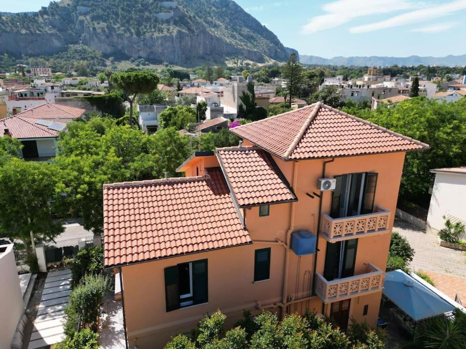Apartment By The Sea Mondello Beach Palermo Esterno foto