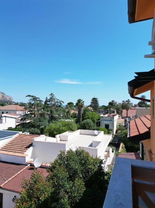Apartment By The Sea Mondello Beach Palermo Esterno foto