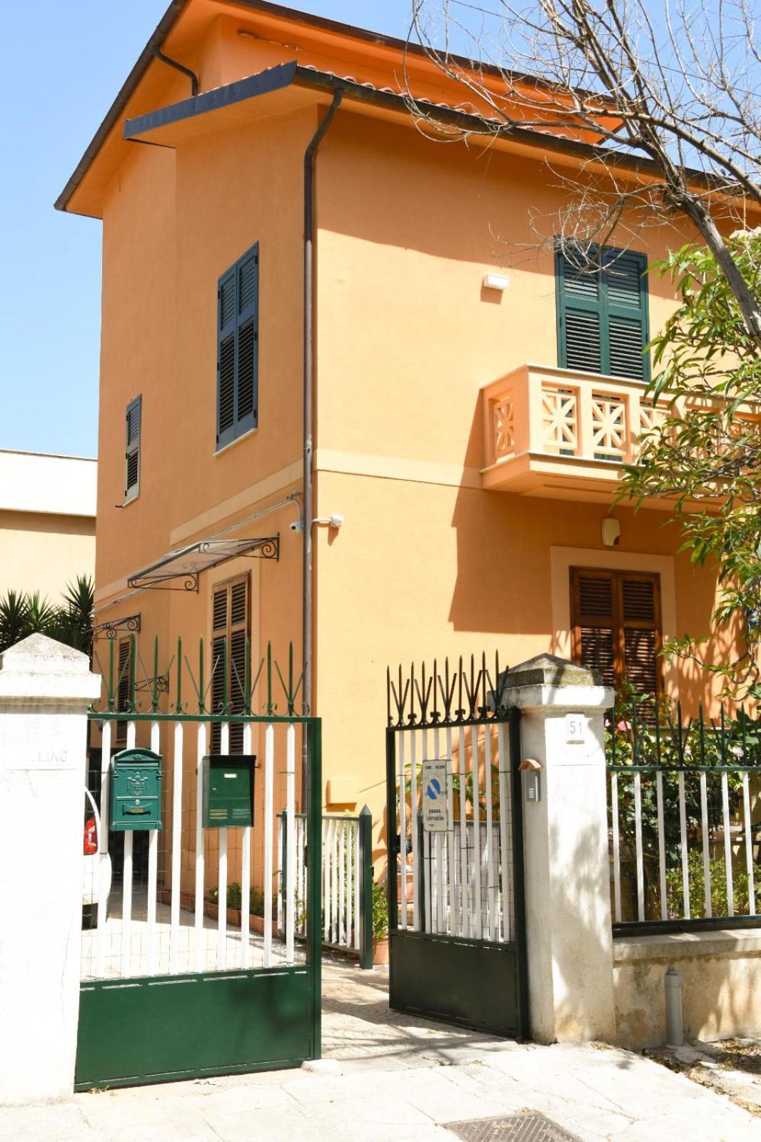 Apartment By The Sea Mondello Beach Palermo Esterno foto